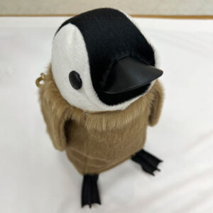 ペンギンの赤ちゃんバッグもふもふ-1