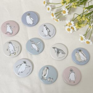 中身がわからない缶バッジ