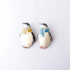 マフラーを巻いたヒゲペンギンさん。これで冬仕度もバッチリ☆