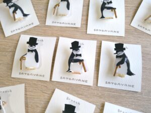 ジェントルヒゲブローチ